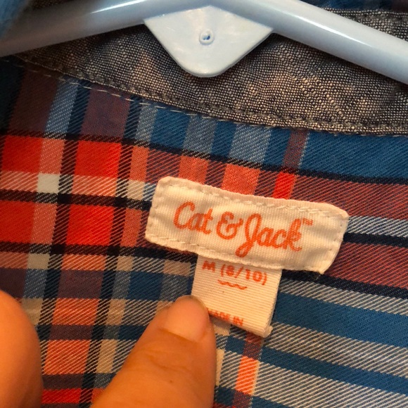 Boys Cat and Jack plaid button down shirt - Picture 2 of 2